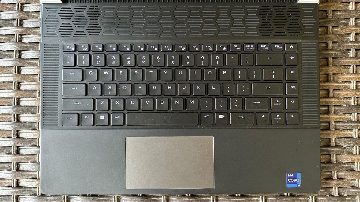 Đánh giá Alienware x16 (2023) - Vượt xa giới hạn của một laptop gaming mỏng nhẹ 37 Alienware x16 2023 11