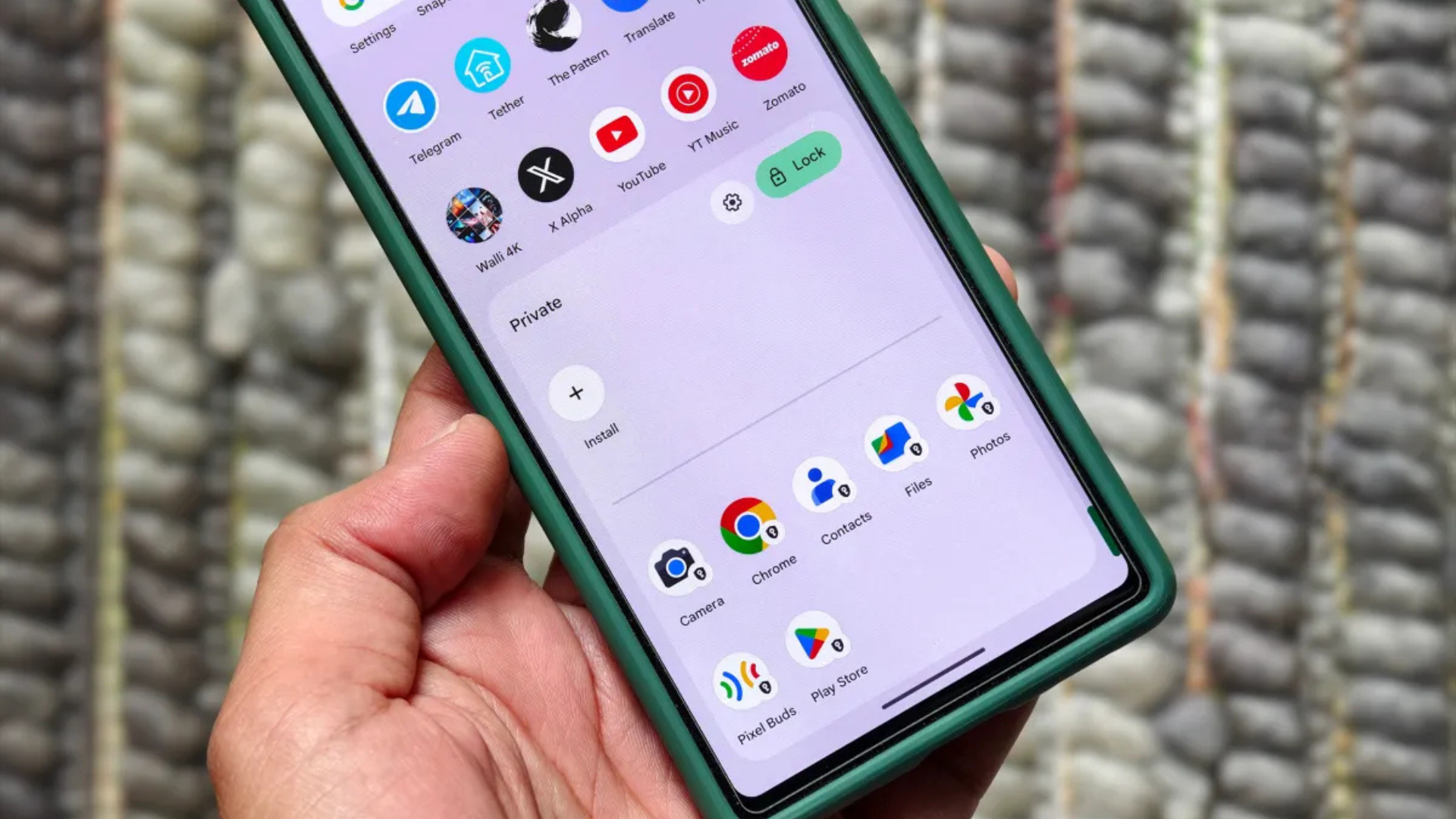 Android 15: Phát hiện lừa dảo cuộc gọi & Cảnh báo ứng dụng độc hại theo thời gian thực 1 Android 15 Phat hien lua dao cuoc goi Canh bao ung dung doc hai theo thoi gian thuc 1