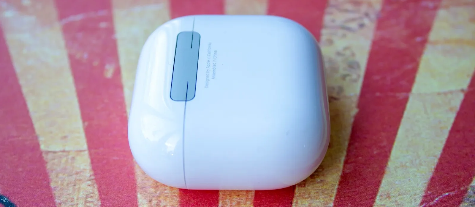 Đánh giá Apple AirPods 4 - Đỉnh cao âm thanh trong chiếc tai nghe nhỏ bé của Apple 22 Apple AirPods 4 14 e1746531262949