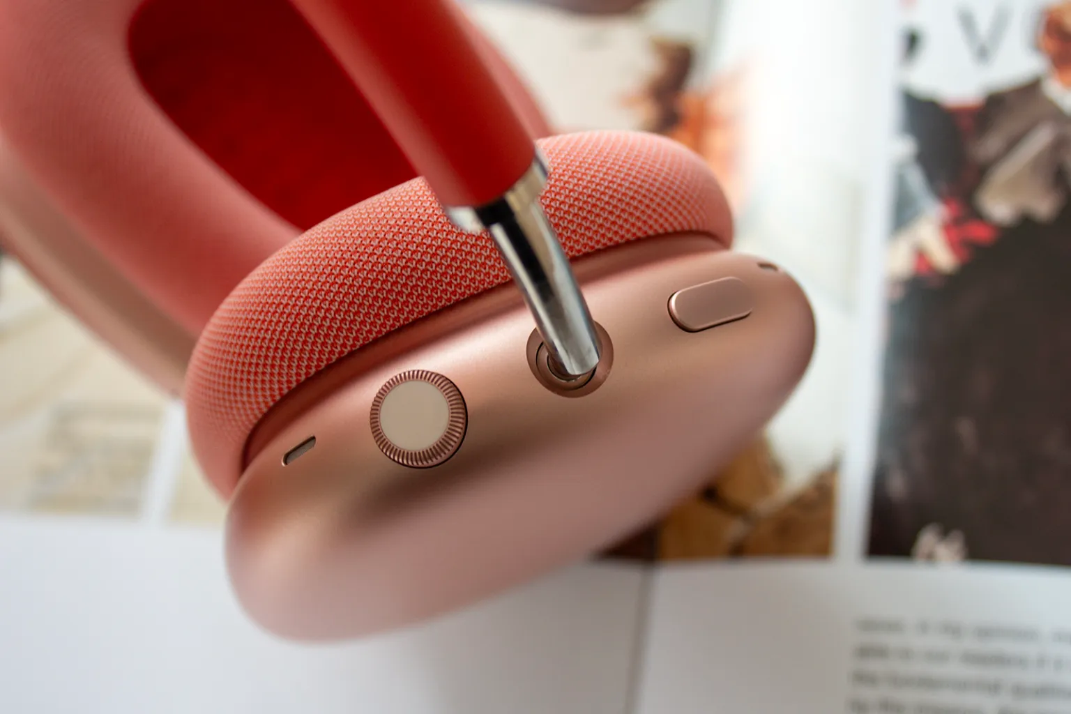 Đánh giá Apple AirPods Max - Đắm chìm trong thế giới âm thanh không giới hạn 8 Apple AirPods Max 10