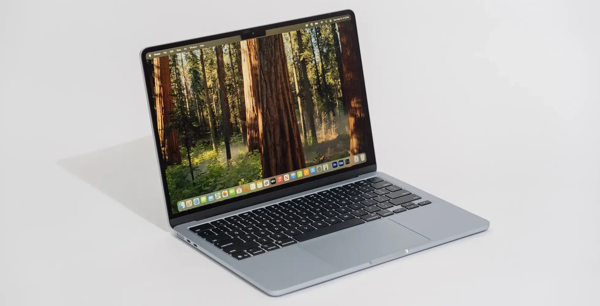 Apple MacBook Air 13 inch M4 2025 e1747805541862