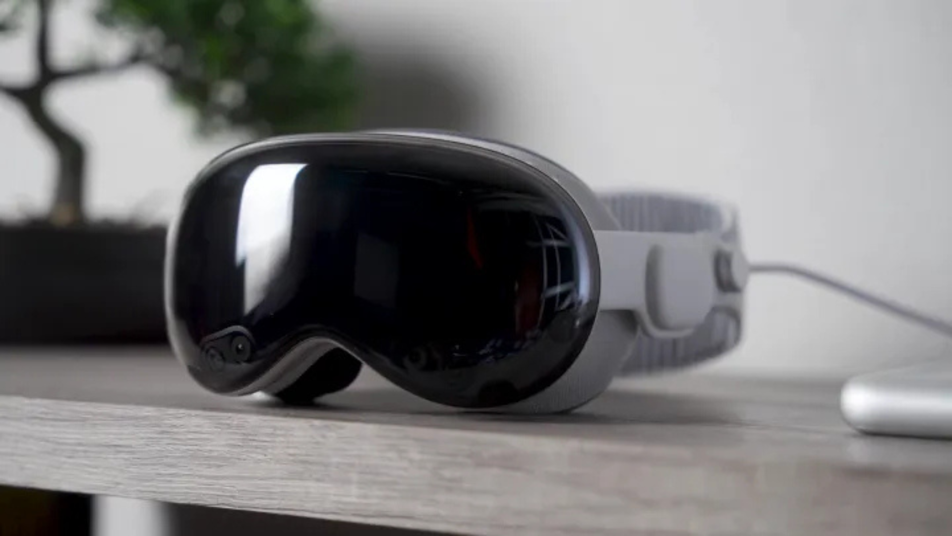 Apple Vision Pro Co phai la rap chieu phim tai nha toi uu nhat 2025 7