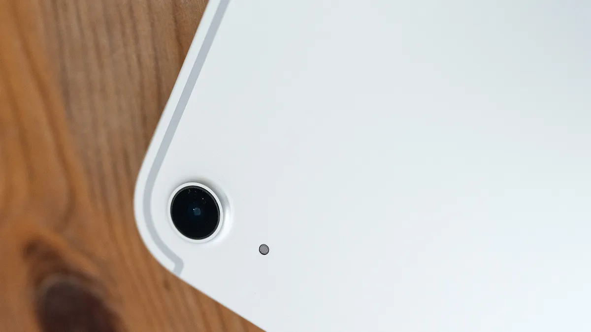 Apple iPad A16 2025 4