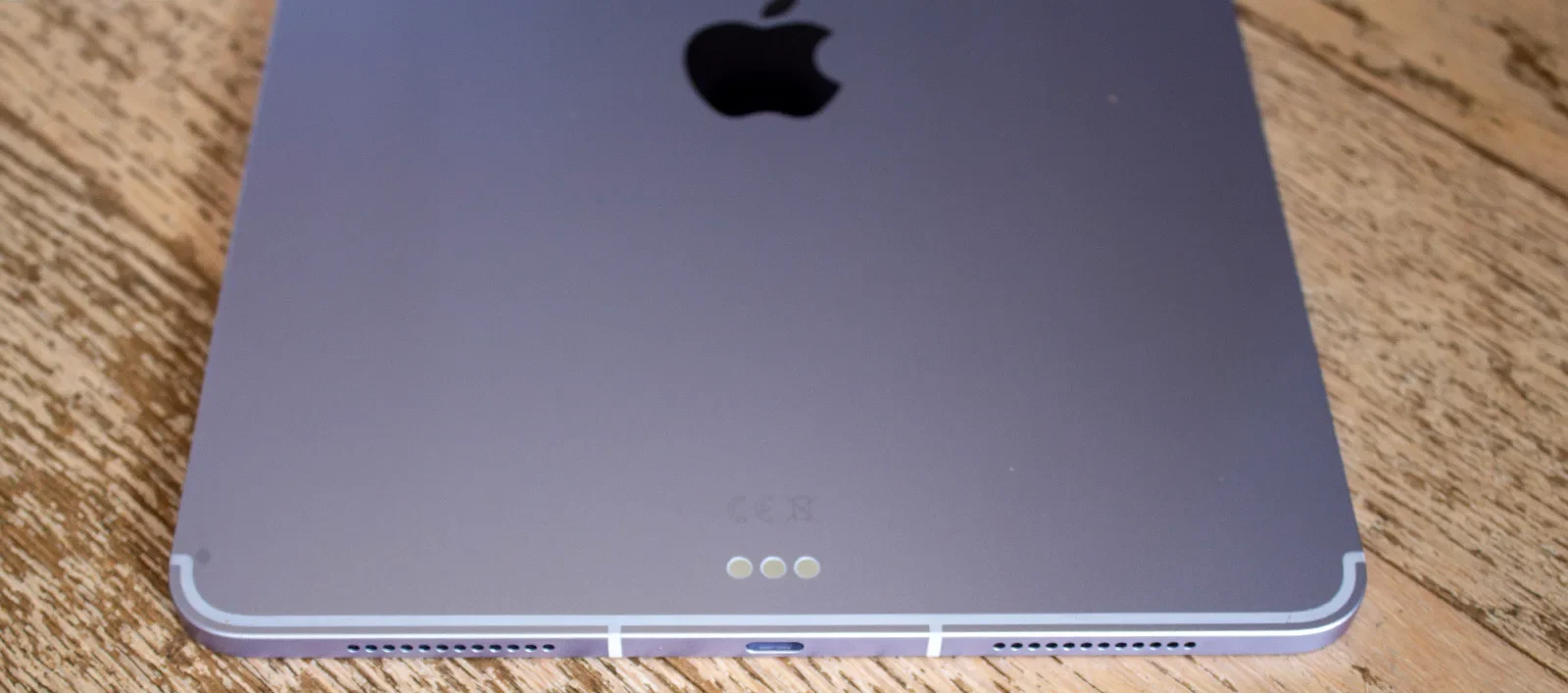 Đánh giá Apple iPad Air (M3) - Chip M3, màn hình lớn hơn – xứng tầm nâng cấp? 16 Apple iPad Air M3 13 e1746431211785