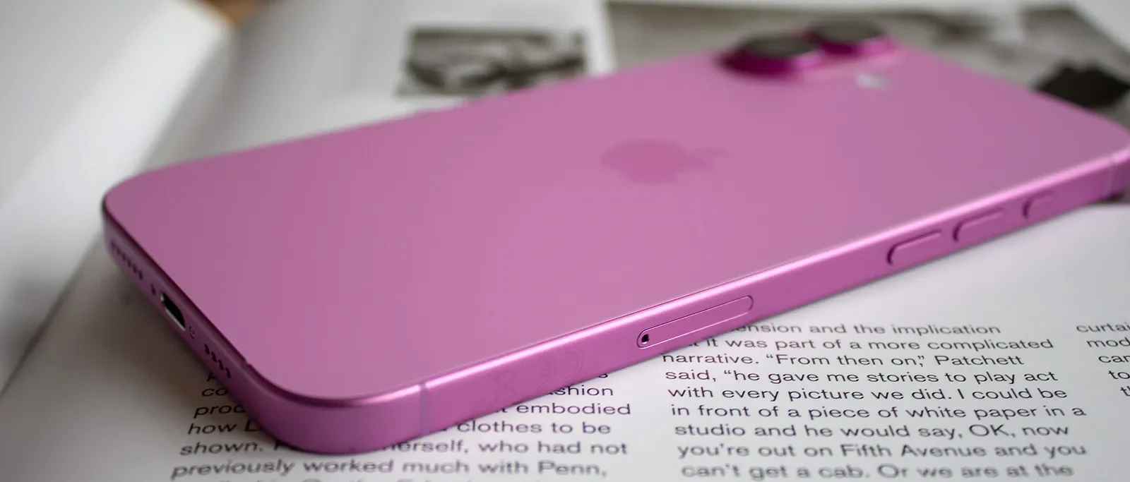 Đánh giá Apple iPhone 16 & 16 Plus: Trải nghiệm không giới hạn, màn hình rực rỡ hơn, pin trâu hơn 19 Apple iPhone 16 16 Plus 13 e1746525992890