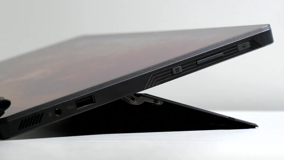 Asus ROG Flow Z13 2025 8