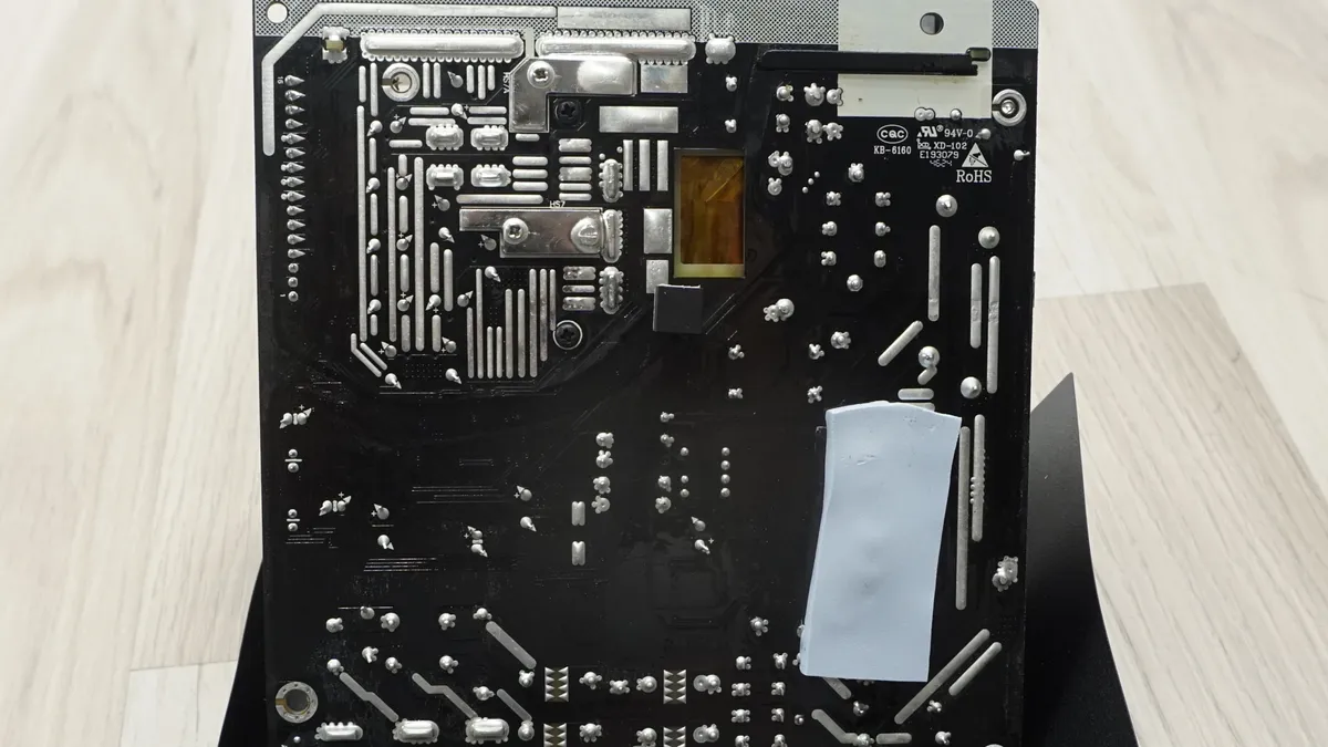 Asus ROG Strix 1000W 14