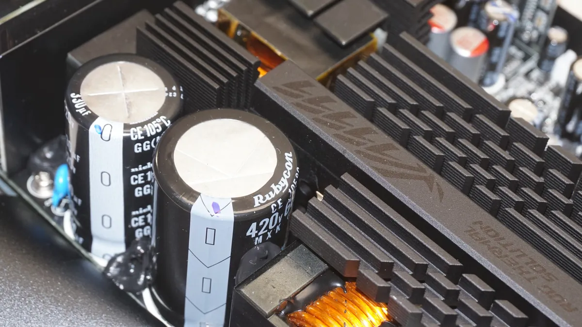 Đánh giá Asus ROG Strix 1000W - Chơi game cực đỉnh, sáng tạo không ngừng 43 Asus ROG Strix 1000W 16