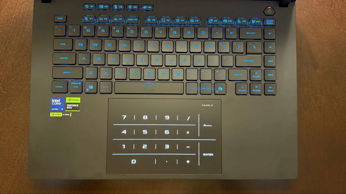 Asus ROG Strix Scar 16 14