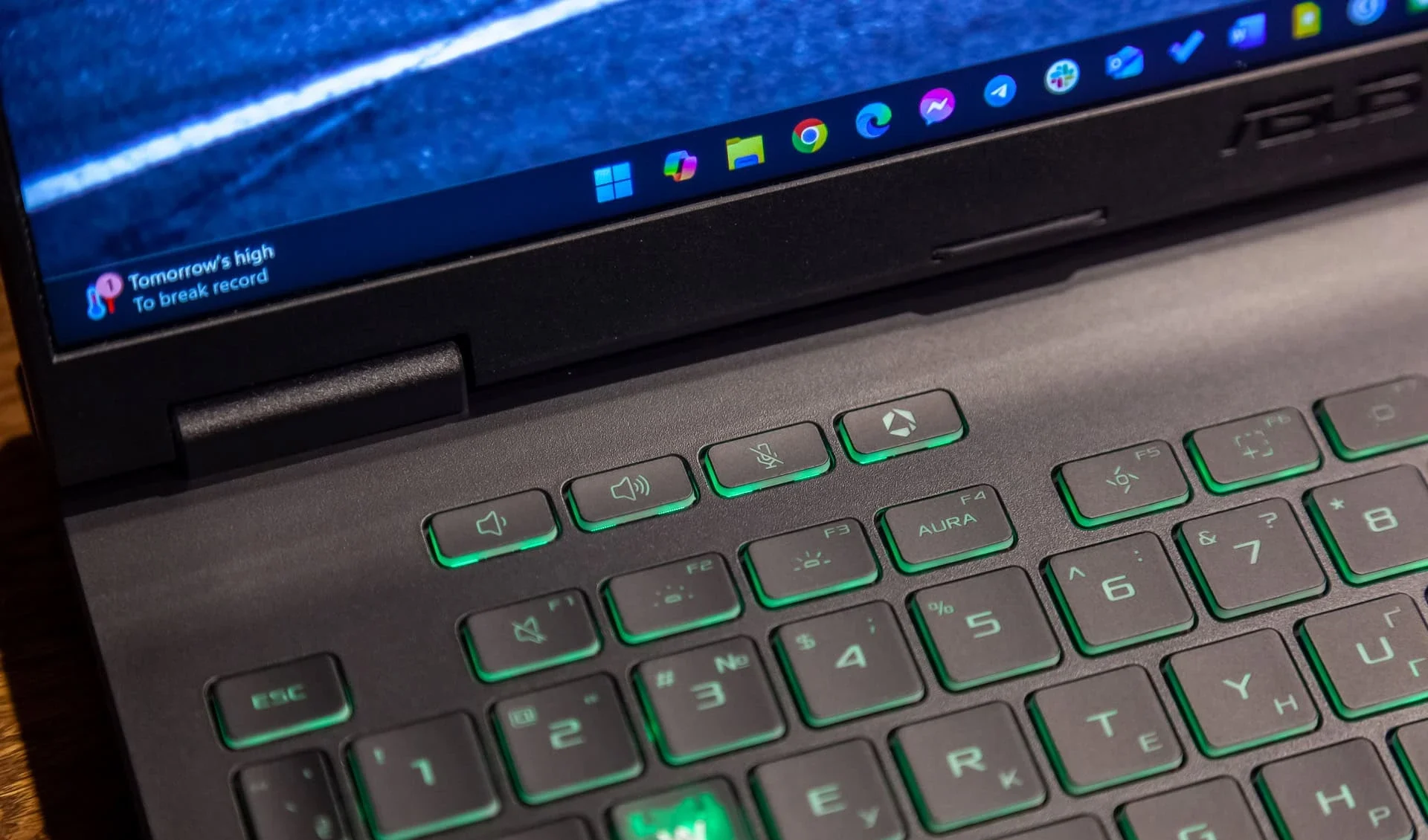 Đánh giá Asus TUF Gaming A16 - Lựa chọn lý tưởng cho trải nghiệm gaming không giới hạn 70 Asus TUF Gaming A16 36 e1748071726561