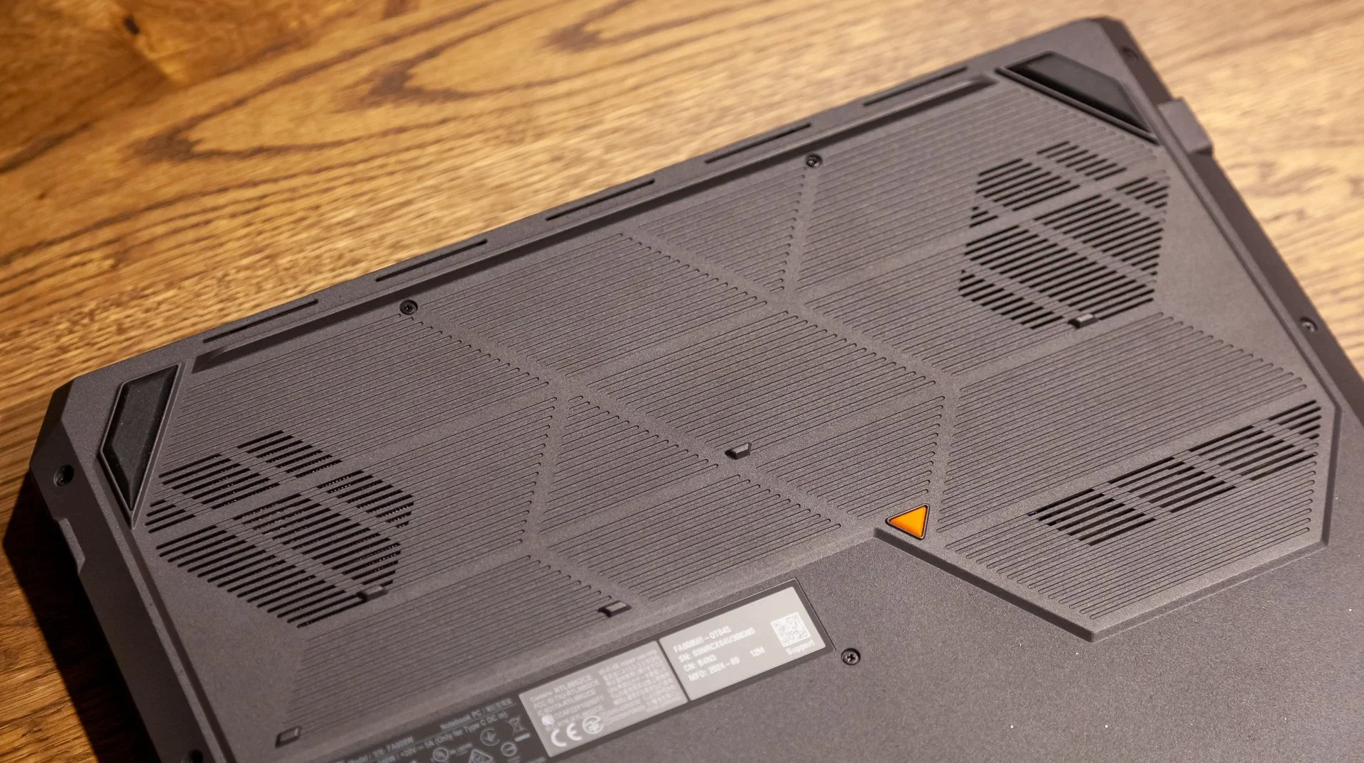 Đánh giá Asus TUF Gaming A16 - Lựa chọn lý tưởng cho trải nghiệm gaming không giới hạn 100 Asus TUF Gaming A16 6 e1748071235147