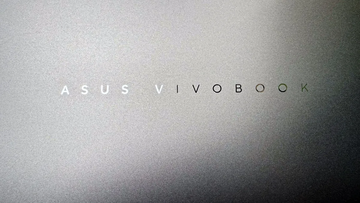 Đánh giá Asus Vivobook 16 Flip TP3607 - Đa năng cho công việc, sống động cho giải trí 35 Asus Vivobook 16 Flip TP3607 4