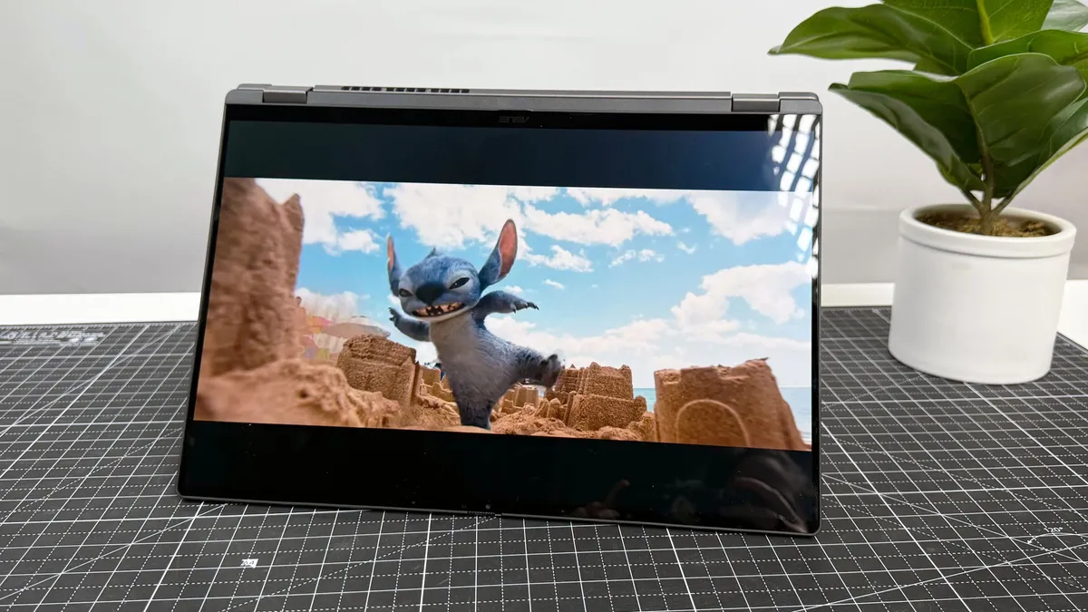 Đánh giá Asus Vivobook 16 Flip TP3607 - Đa năng cho công việc, sống động cho giải trí 29 Asus Vivobook 16 Flip TP3607 6