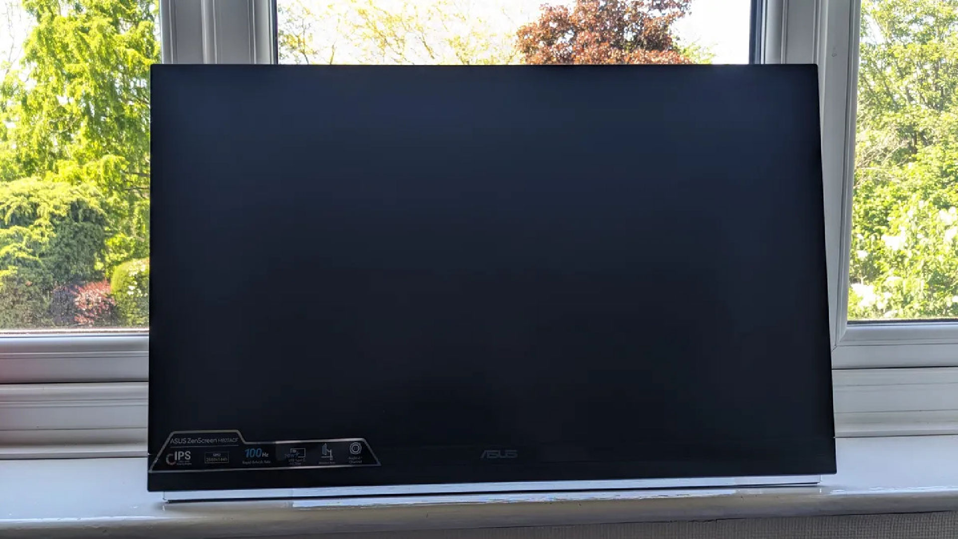 Asus ZenScreen MB27ACF 11 01