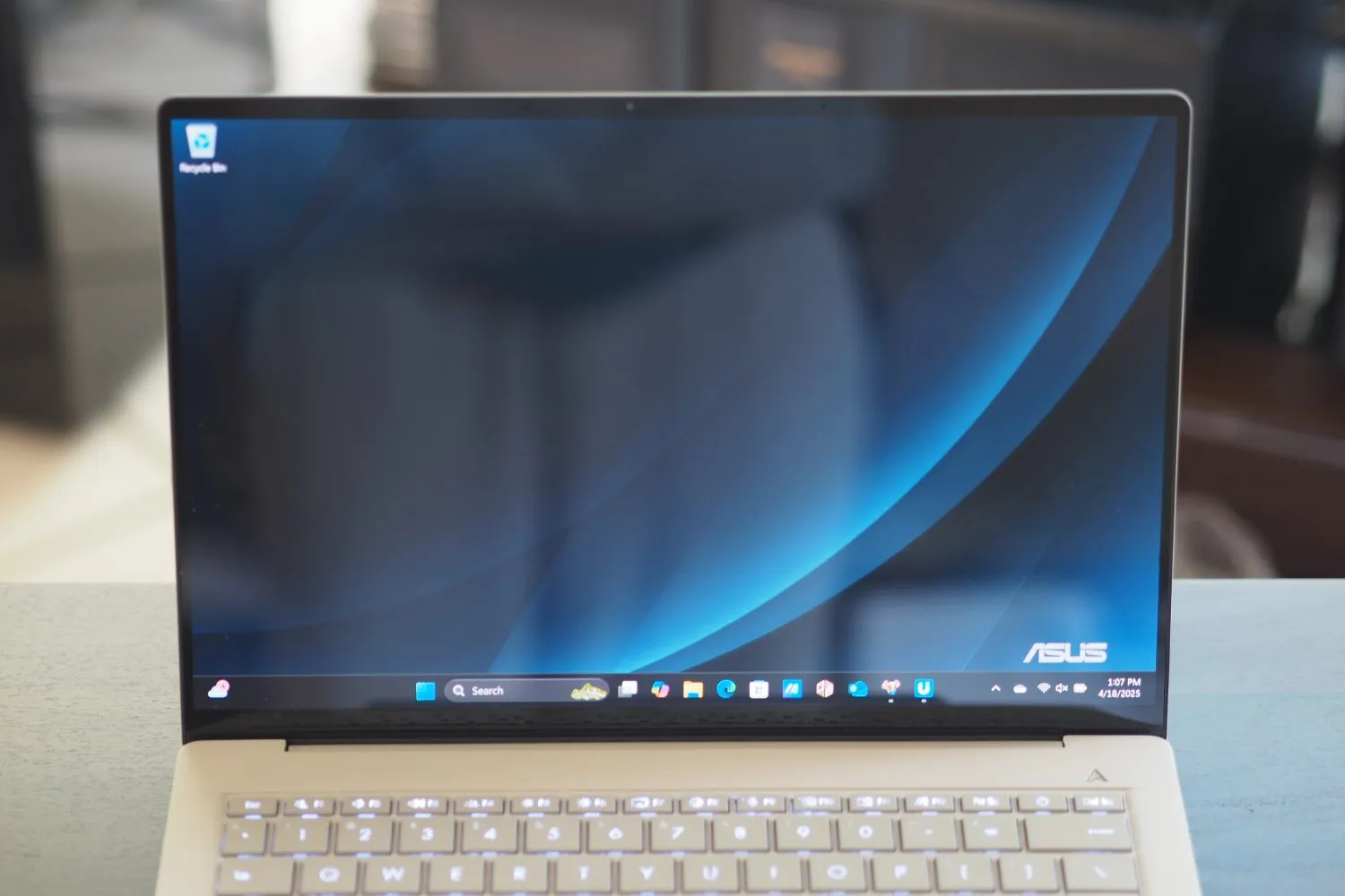 Asus Zenbook A14 vs Microsoft Surface Laptop 7 3 1