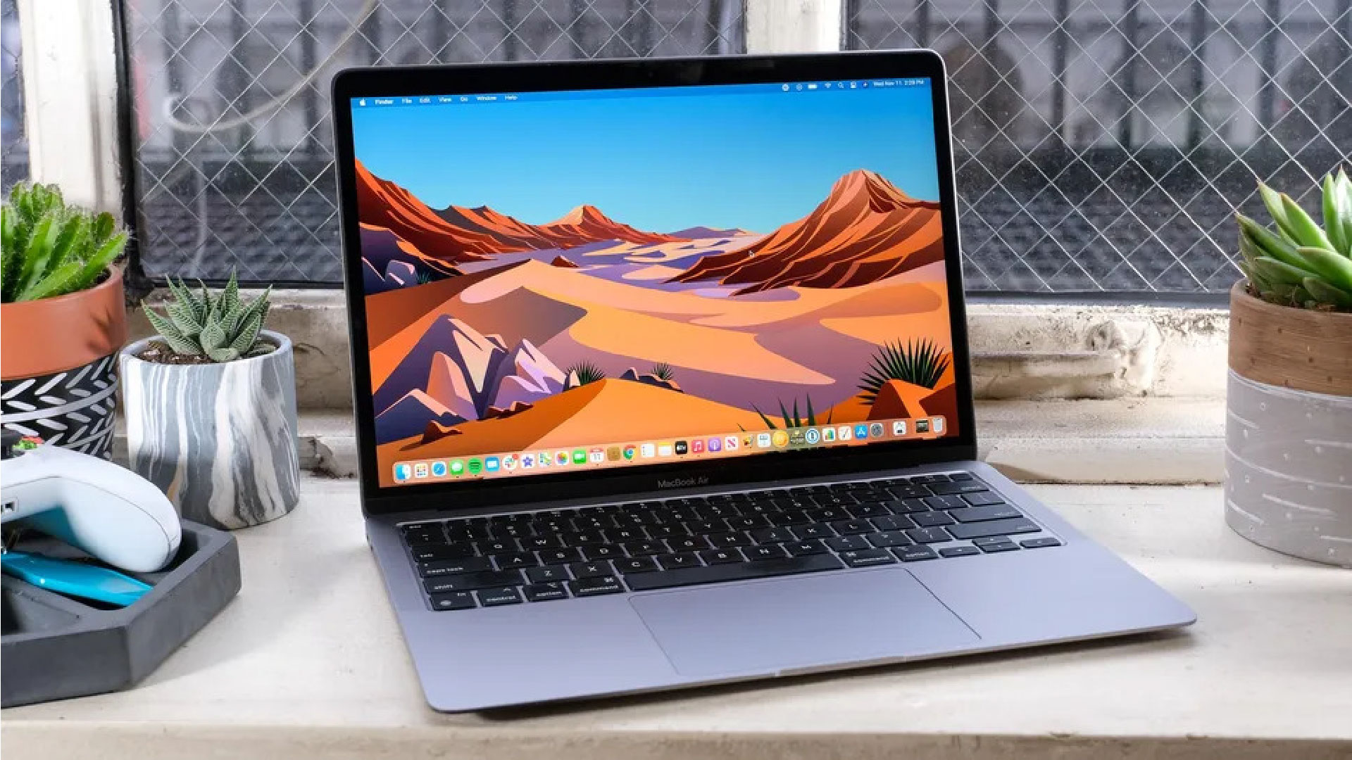 5 cách đơn giản để tùy chỉnh thay đổi hình nền trên máy Mac 1 Ban co the tuy chinh hinh nen may Mac cua minh theo 5 buoc don gian 1 01