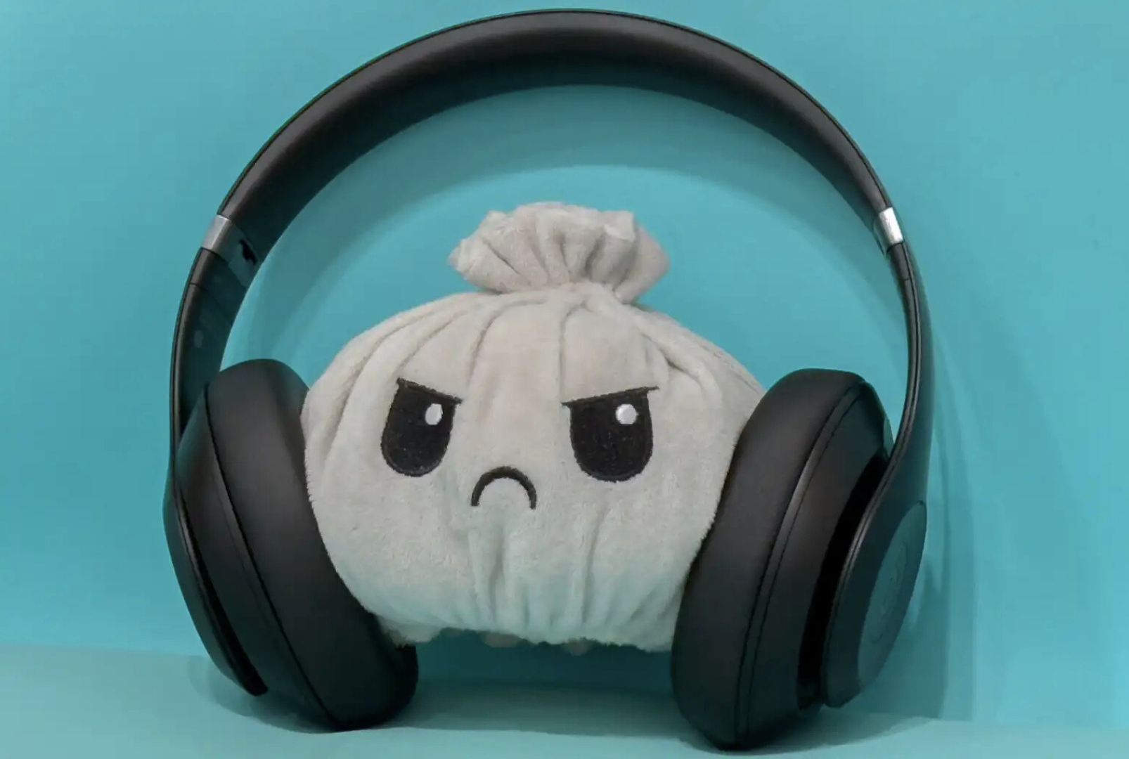 Beats Studio Pro vs AirPods Max Vi sao ban nen chon Beats voi gia re hon 3 e1747397632707