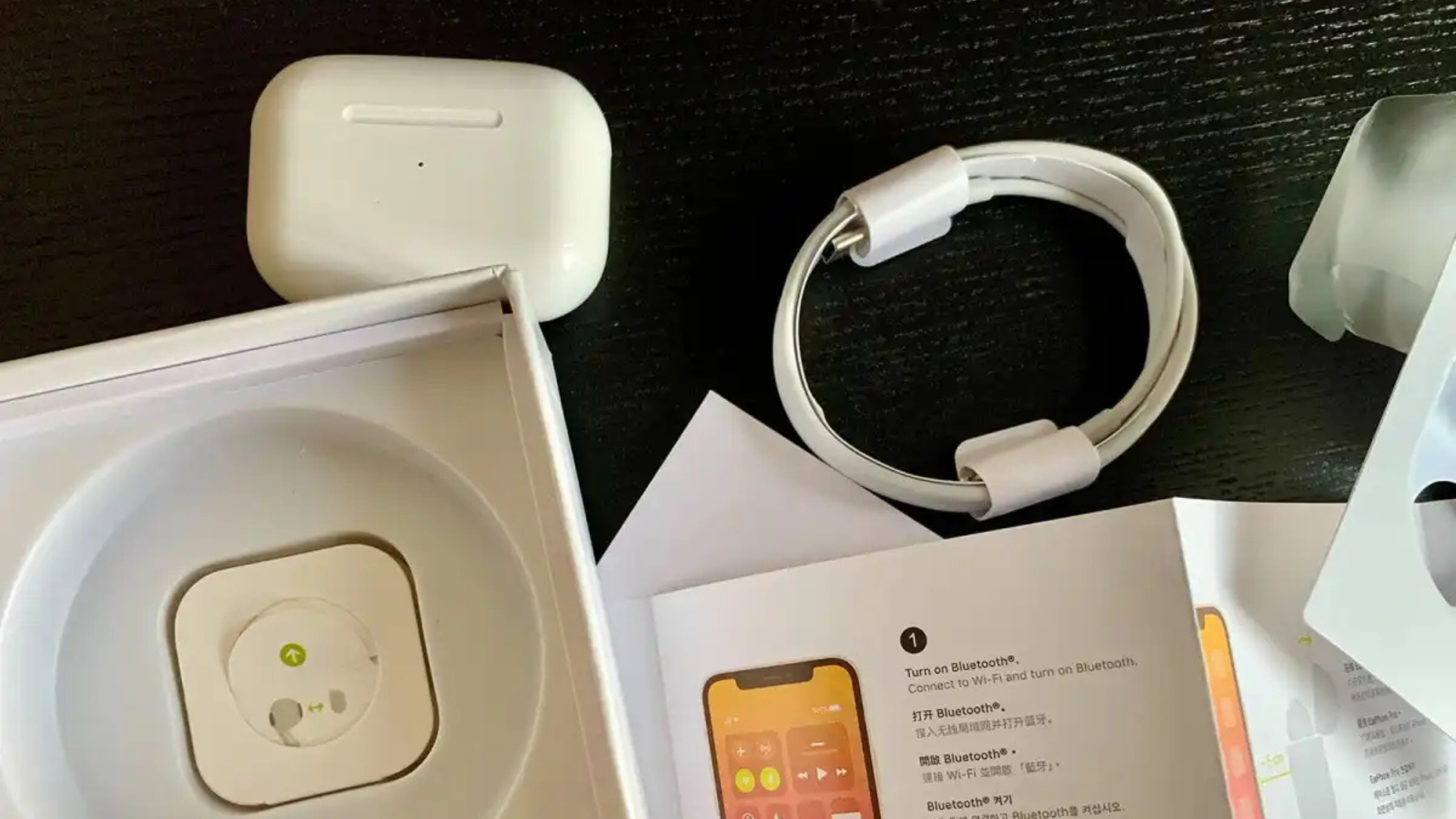 Cach nhan biet AirPods gia va hoan tien neu ban mua nham 5