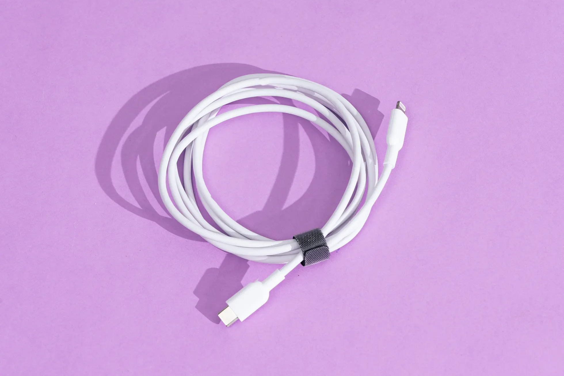 Top những cáp & Adapter USB-C tốt nhất năm 2025 - Tối ưu tốc độ và độ bền 14 Cap Anker PowerLine II USB C sang Lightning