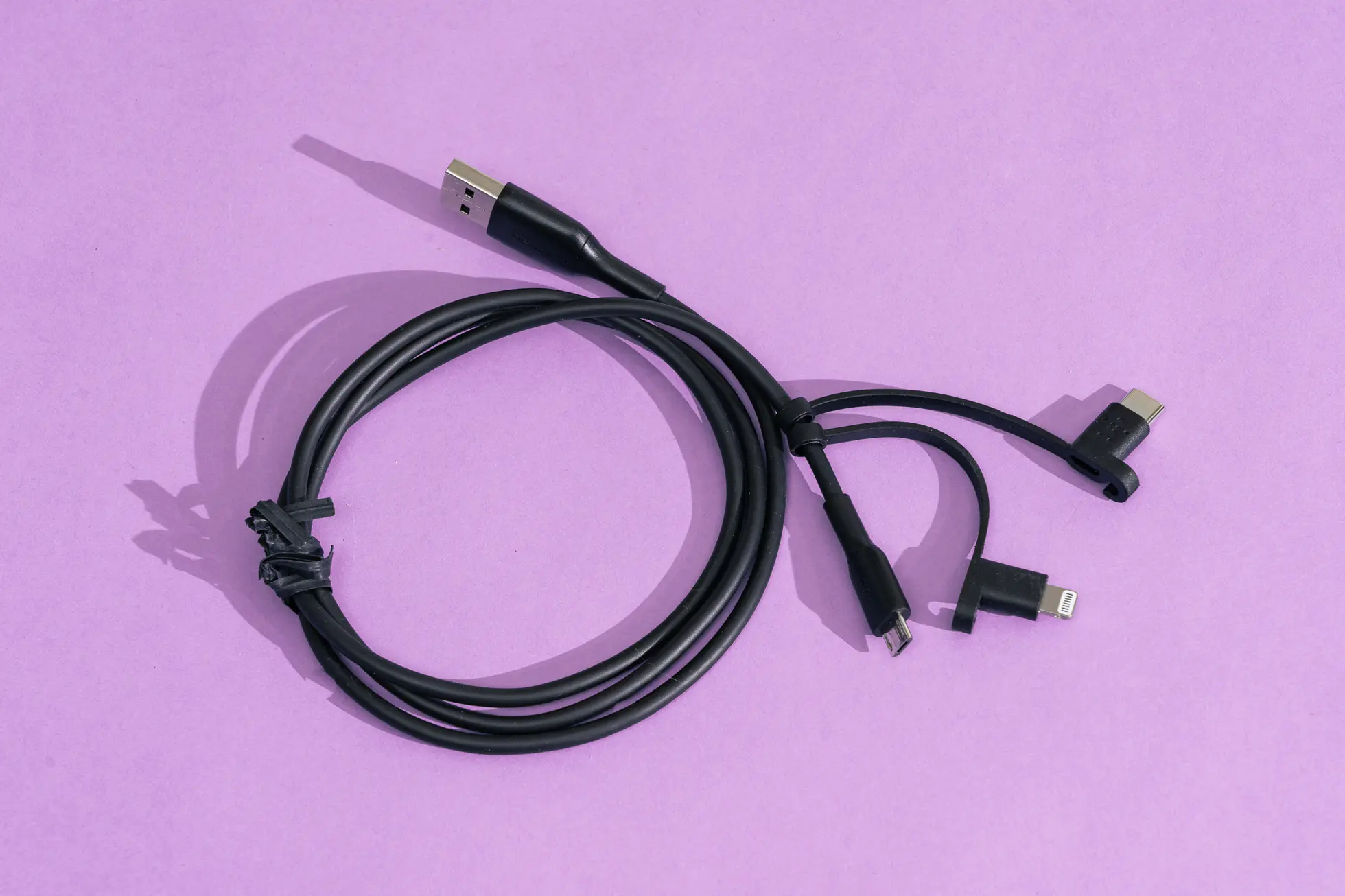 Top những cáp & Adapter USB-C tốt nhất năm 2025 - Tối ưu tốc độ và độ bền 16 Cap da nang Belkin BoostCharge 3 trong 1