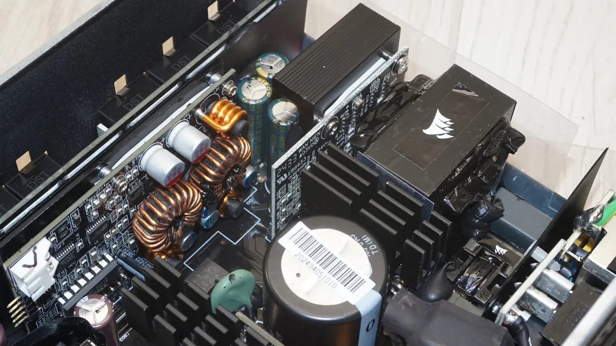 Corsair RM1000e ATX 3 2