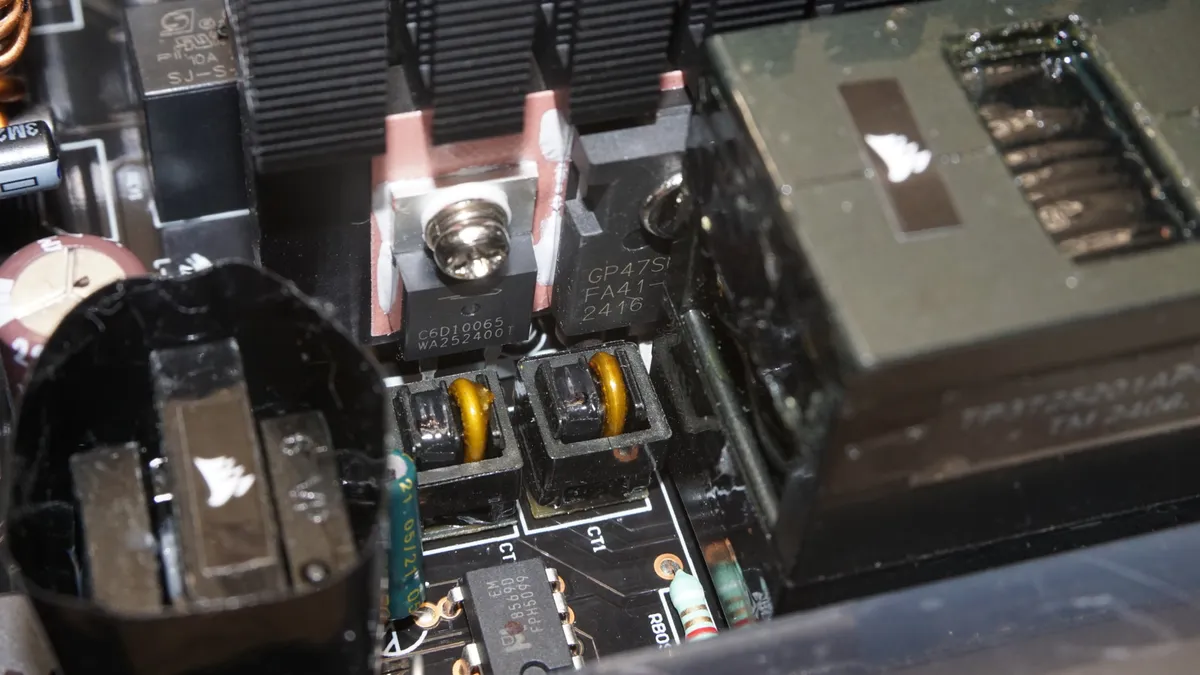 Corsair RM1000e ATX 3 5