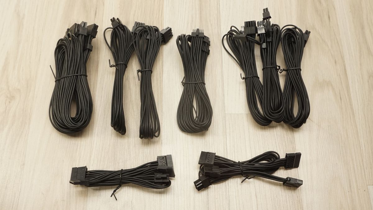 Corsair RM1000e ATX 3.1 4