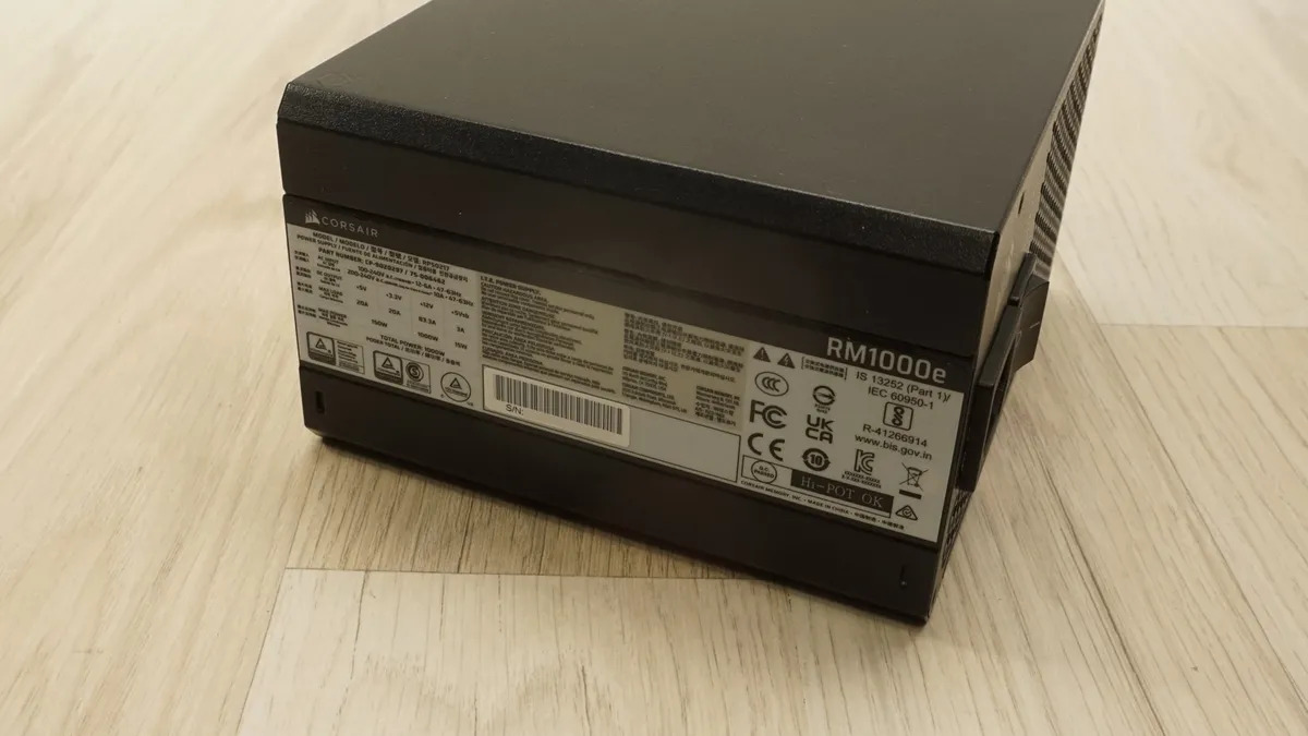 Corsair RM1000e ATX 3.1 7