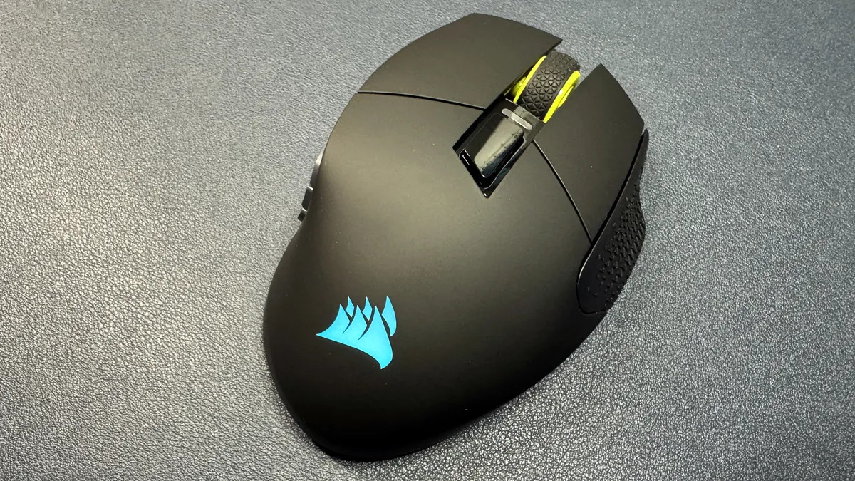 Corsair Scimitar Elite SE Wireless 17