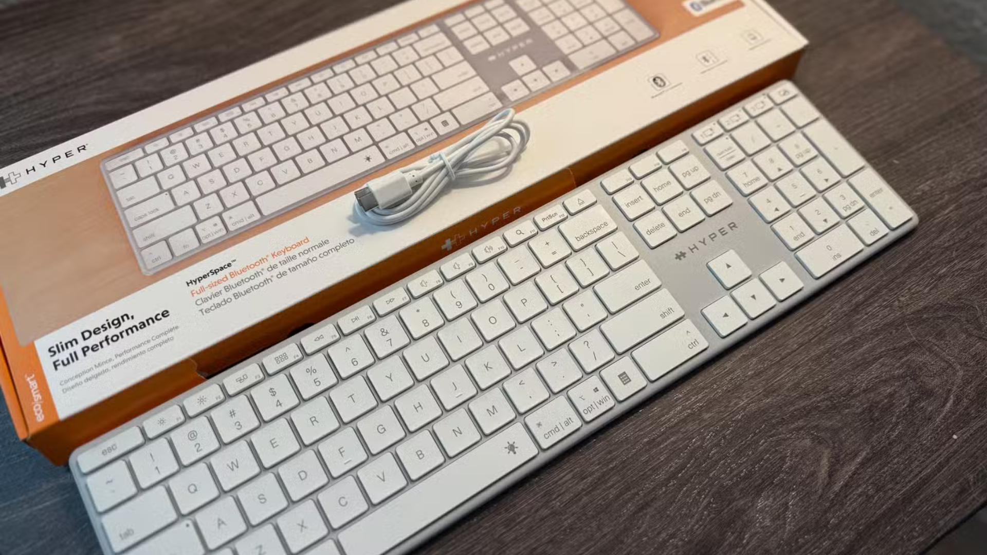 Danh Gia Ban Phim Hyper HyperSpace Bluetooth Trai Nghiem Go Phim Tuyet Voi Kem He Thong Den Nen Sieu Sang 2