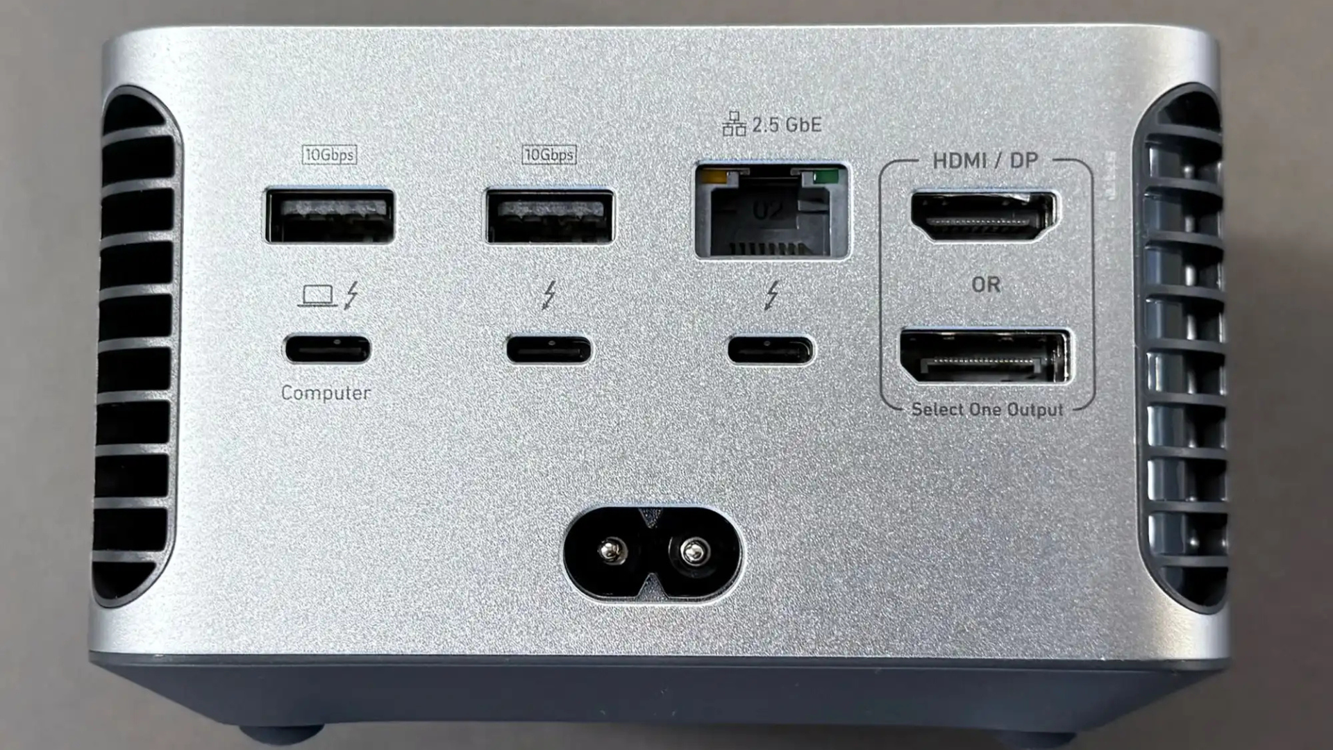 Danh gia Anker Prime 14 in 1 Thunderbolt 5 Dock manh me thiet ke nhu Mac mini 5