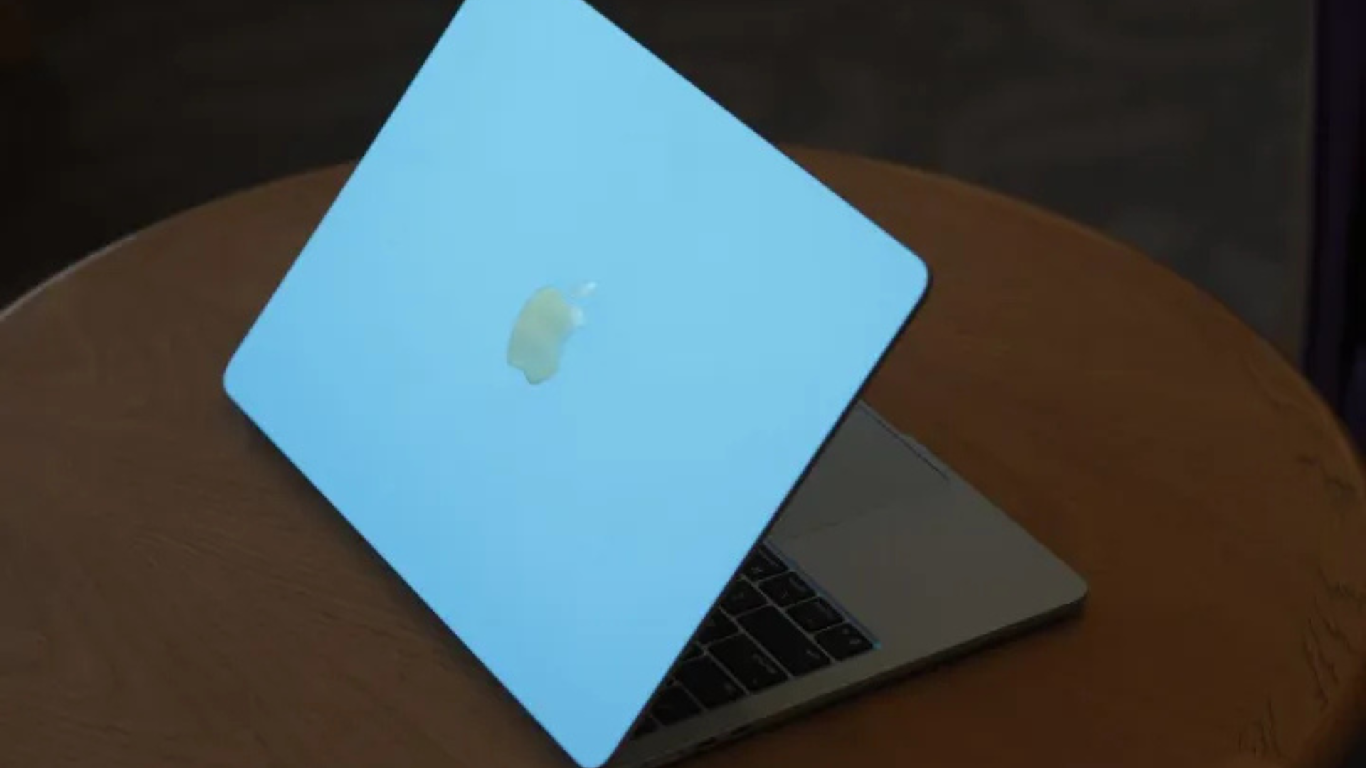 Đánh giá Apple MacBook Air 13 (M4, 2025): Laptop nhỏ gọn tốt nhất từ trước đến nay 15 Danh gia Apple MacBook Air 13 M4 2025 Laptop nho gon tot nhat tu truoc den nay 8