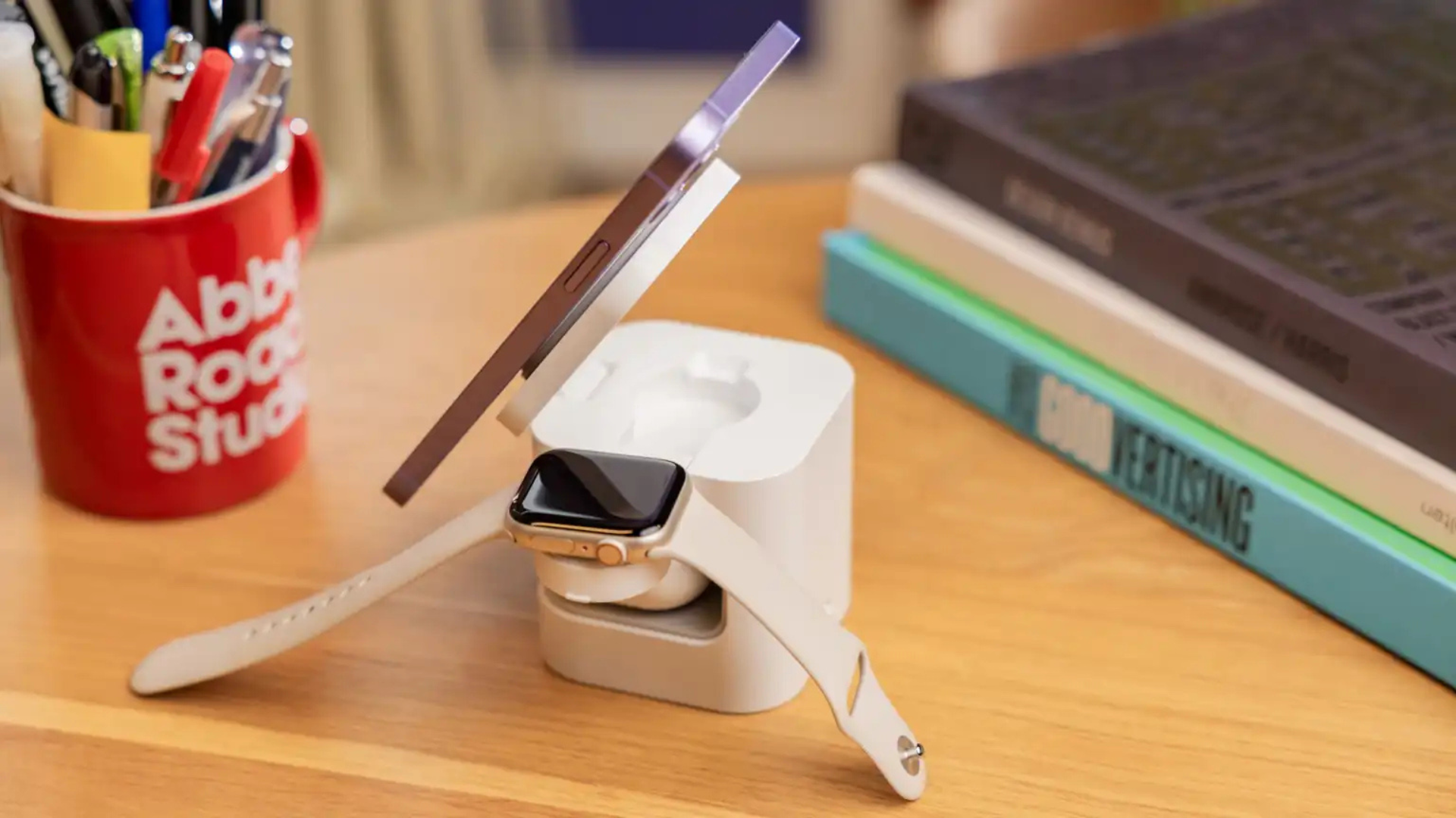 Đánh giá HyperJuice Qi2 3-in-1 2-in-1: Sạc không dây nhỏ gọn cho iPhone, Apple Watch, AirPods 1 Danh gia HyperJuice Qi2 3 in 1 va 2 in 1 Sac khong day nho gon cho iPhone Apple Watch AirPods 2