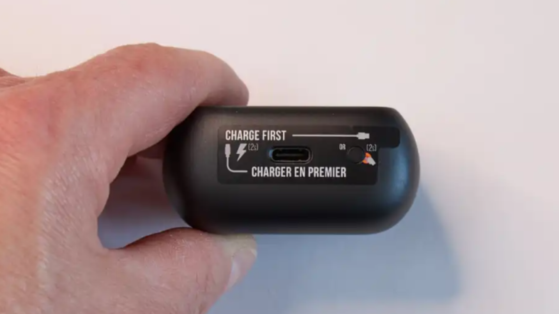 Danh gia JBL Tour Pro 3 Tai nghe khong day am thanh dinh cao hop sac thong minh