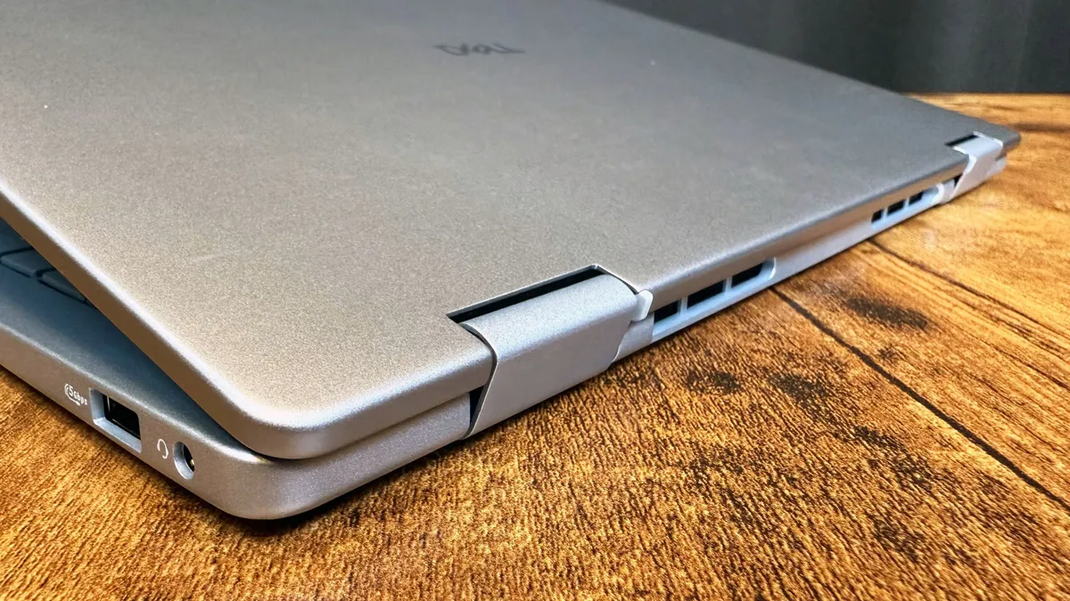 Dell 14 Plus 2 in 1 Intel 3