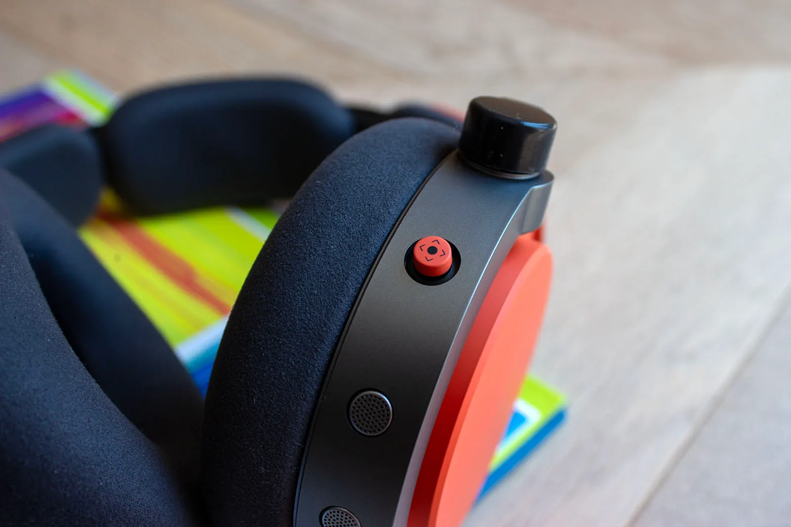 Đánh giá tai nghe Dyson OnTrac - Tận hưởng âm thanh chất lượng cao 18 Dyson OnTrac 13