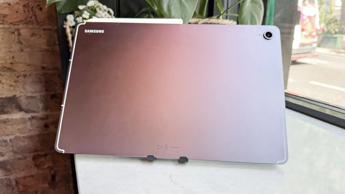 Galaxy Tab S10 FE Plus 7