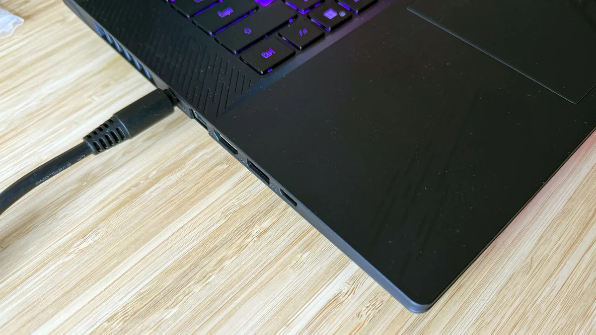 Gigabyte Aorus Master 16 8