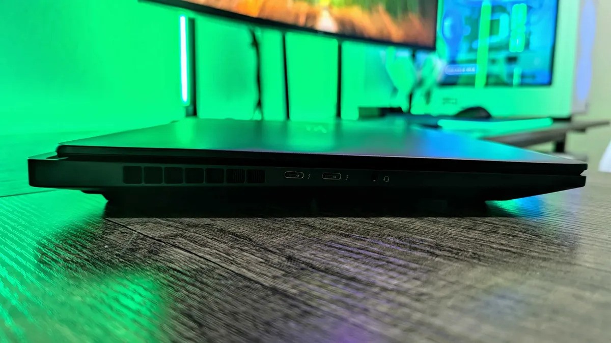 HP OMEN MAX 16 5