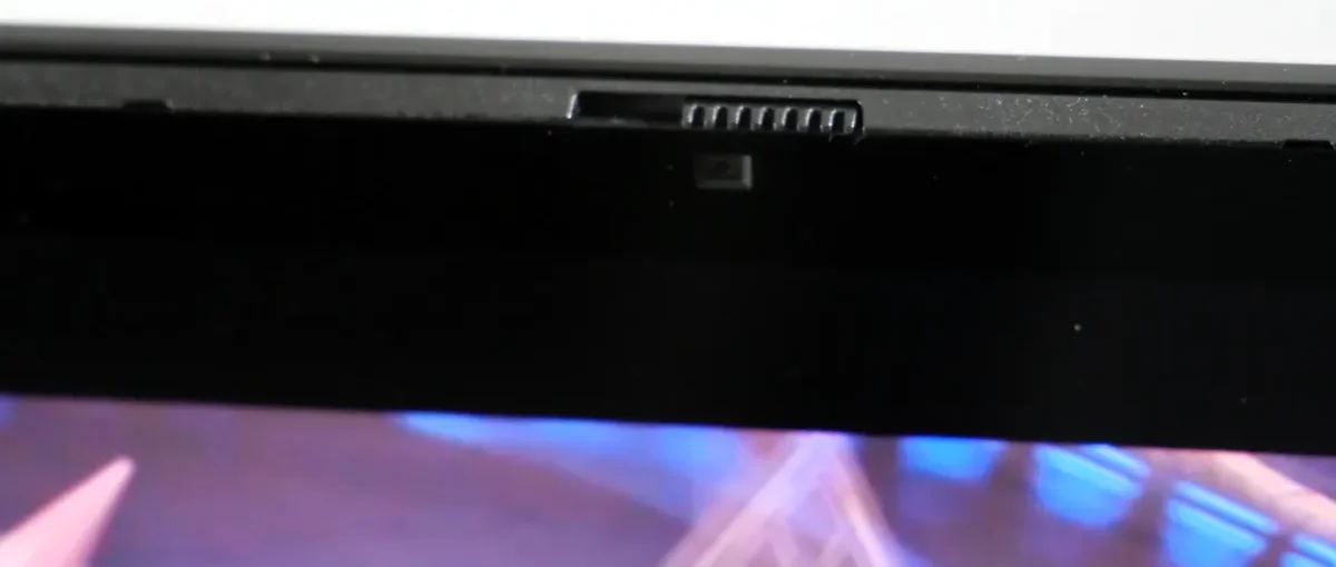 Đánh giá HP Omen Max 16 - Laptop gaming mỏng nhẹ, mạnh mẽ và siêu mượt! 62 HP Omen Max 16 RTX 5090 1 e1746440673529