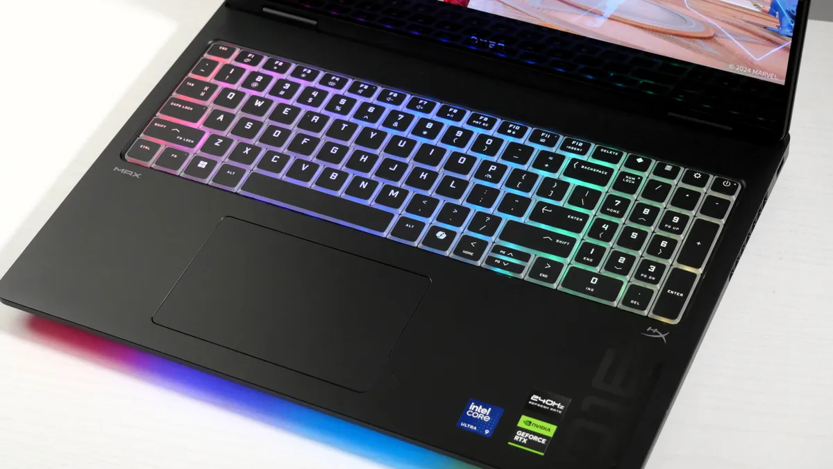 Đánh giá HP Omen Max 16 - Laptop gaming mỏng nhẹ, mạnh mẽ và siêu mượt! 44 HP Omen Max 16 RTX 5090 4