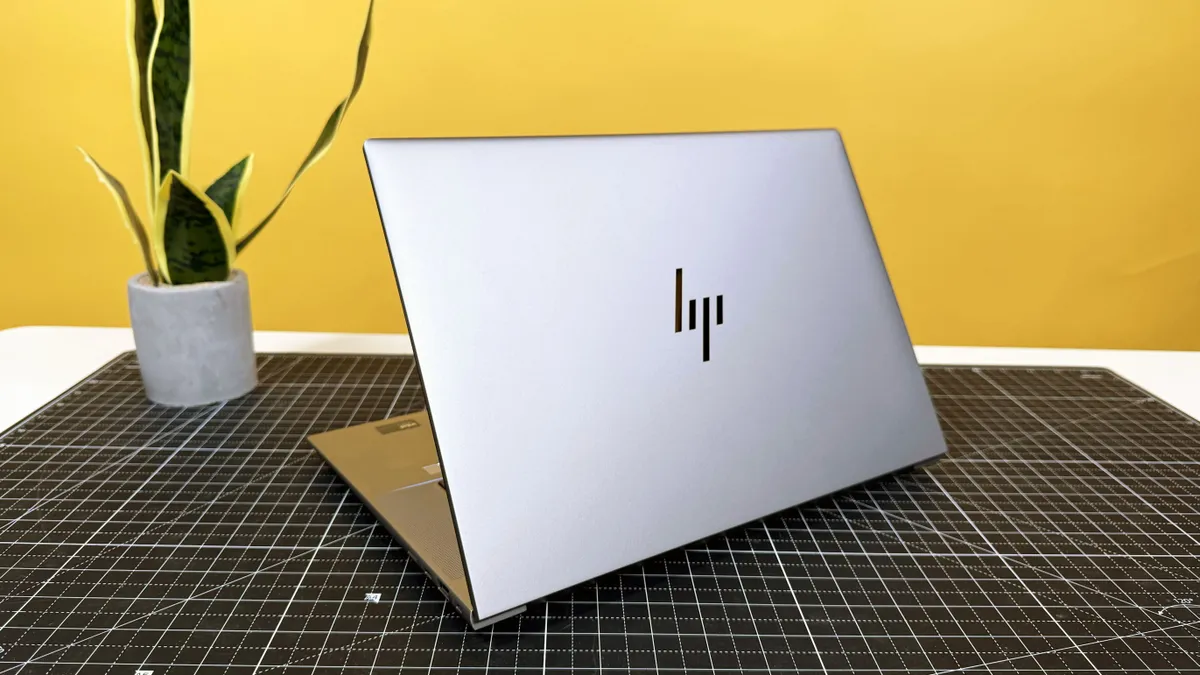 HP ZBook Studio 16 G11 8