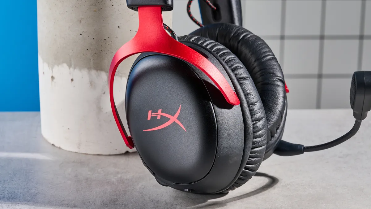 HyperX Cloud III S 5