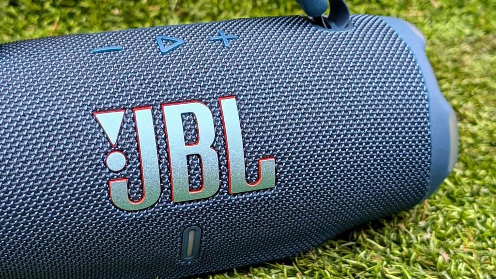 JBL Charge 6 2