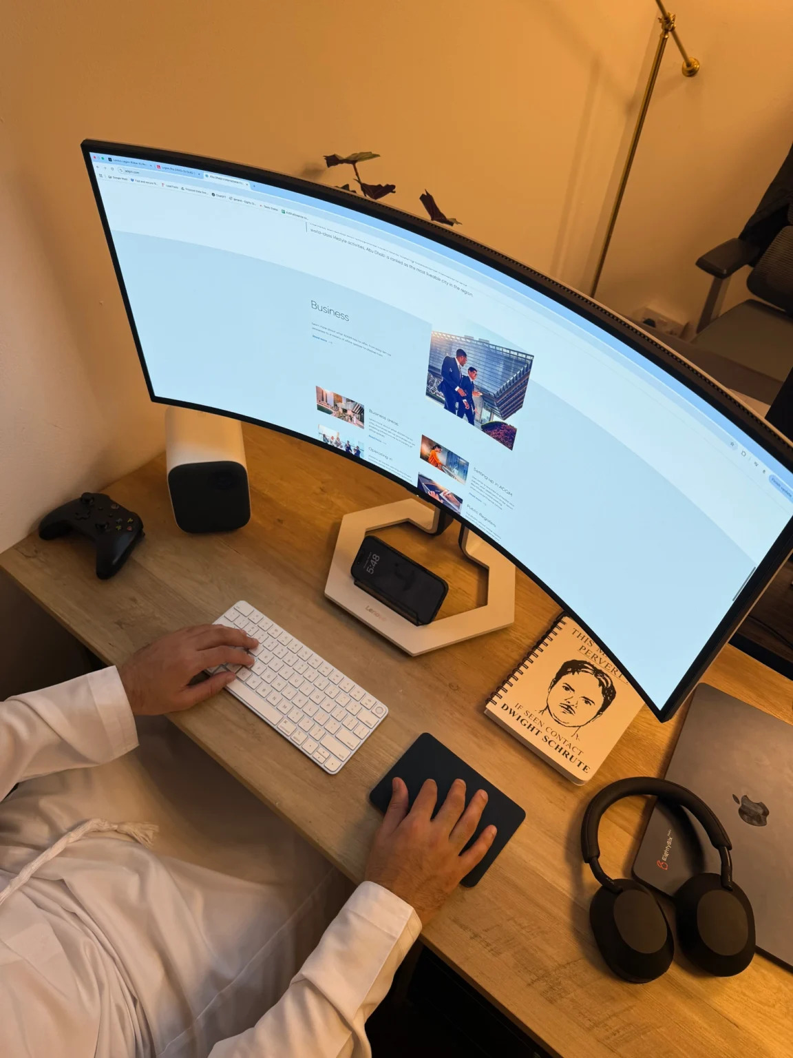 Lenovo Legion Pro 34WD 10 OLED 10