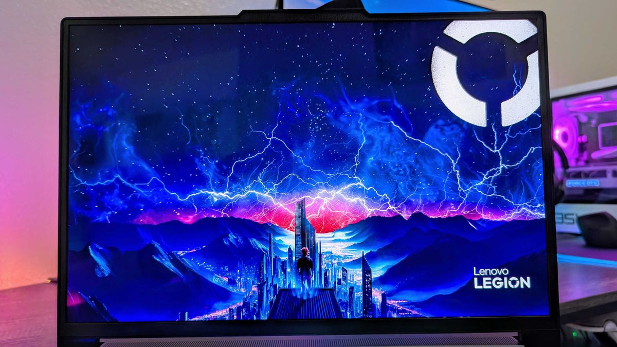 Lenovo Legion Pro 7i Gen 10 11 1