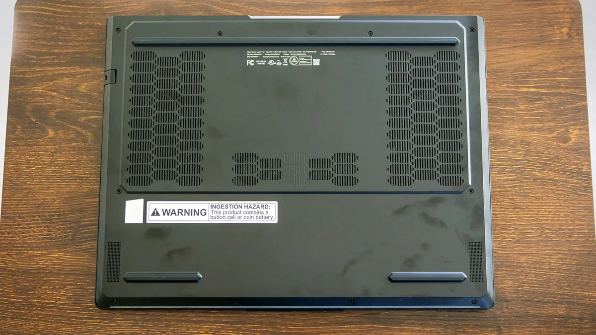 Lenovo Legion Pro 7i Gen 10 19