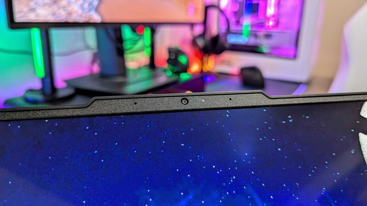 Lenovo Legion Pro 7i Gen 10 2 1