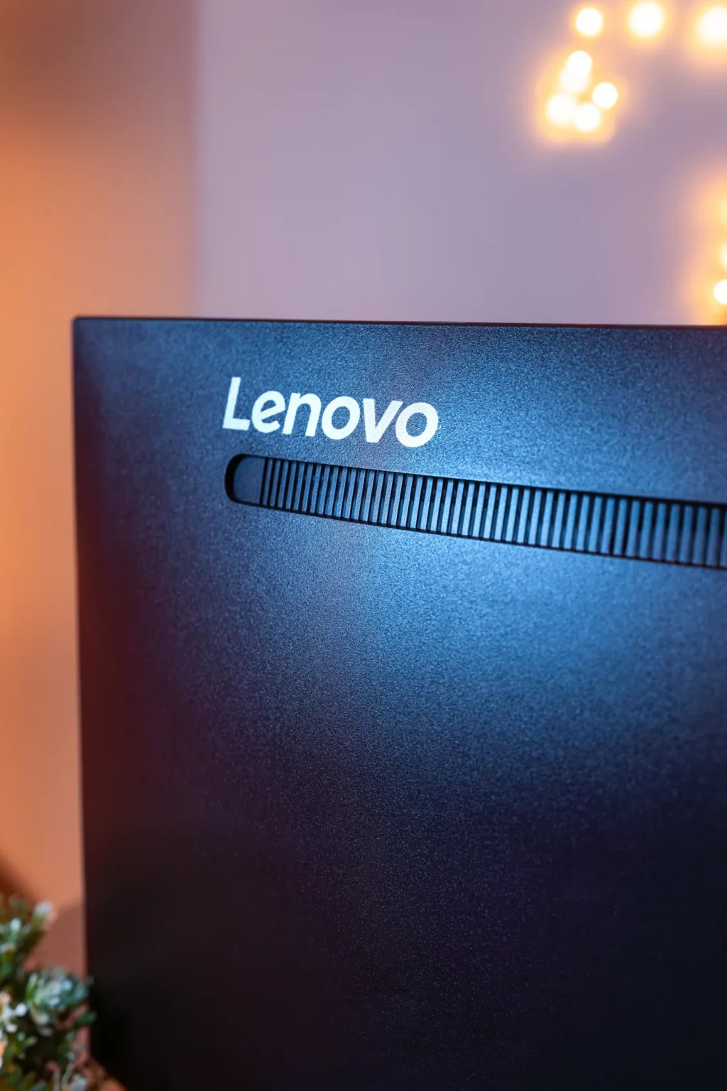 Lenovo Legion R34w 30 2