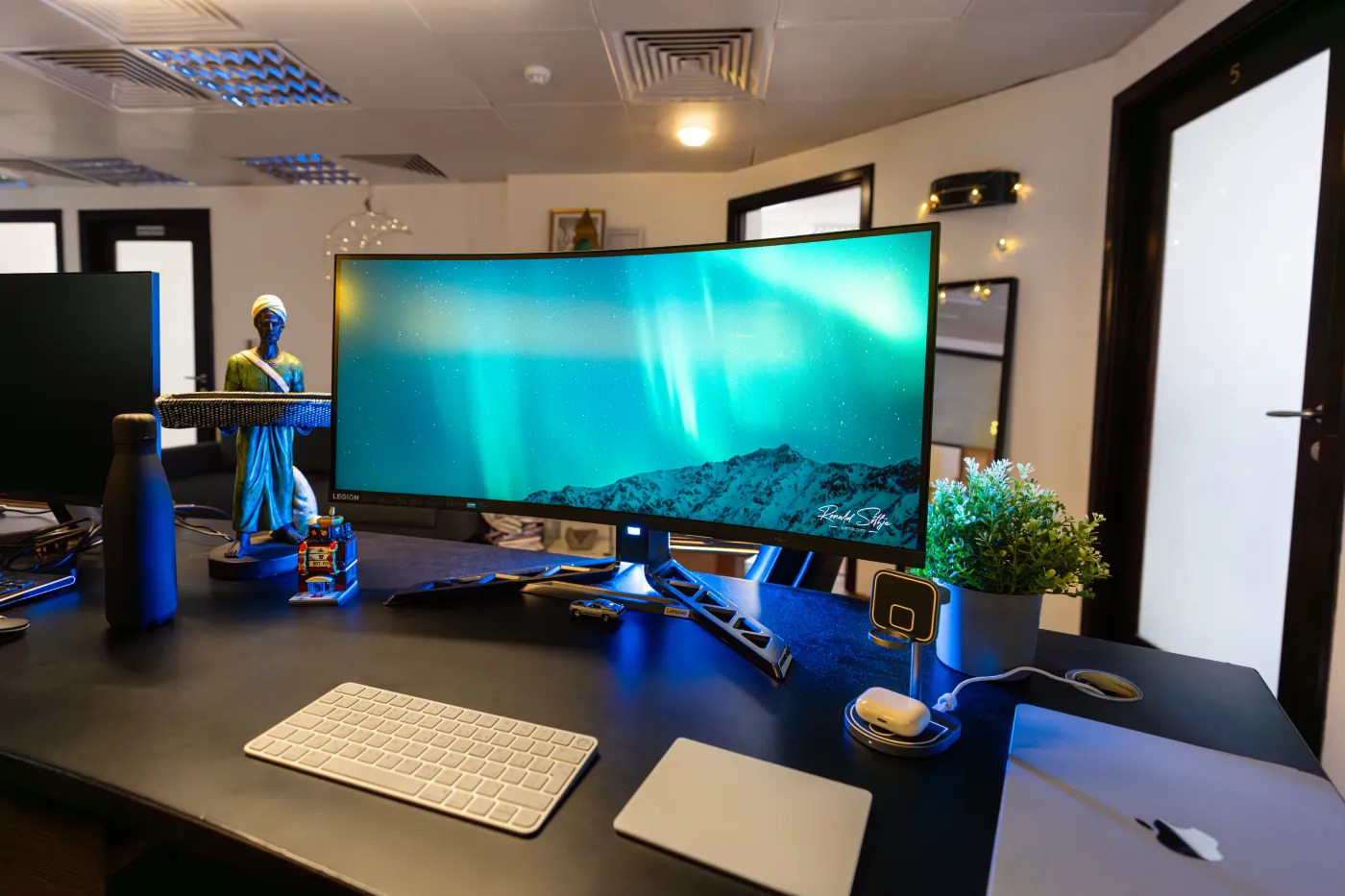 Lenovo Legion R34w 30 8